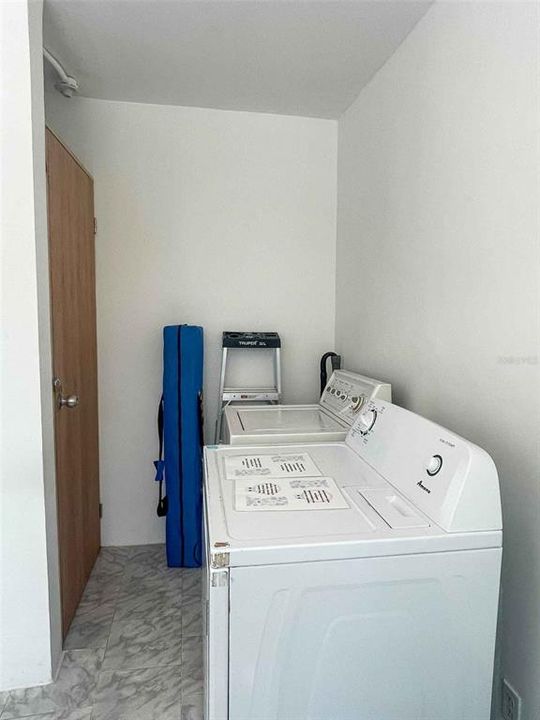 For Sale: $349,000 (3 beds, 1 baths, 793 Square Feet)