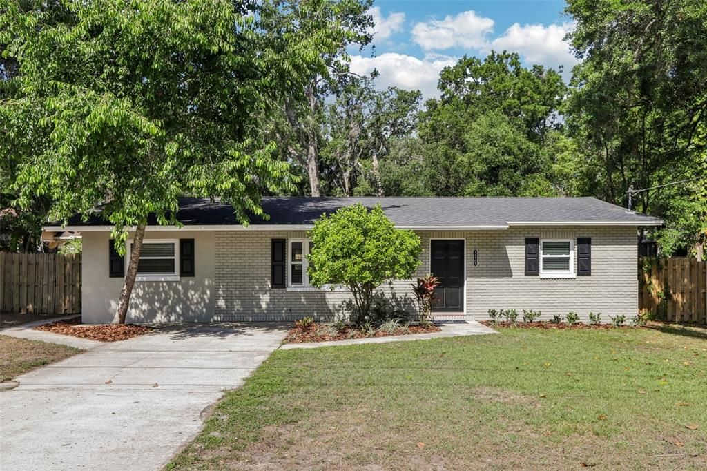 Recently Sold: $309,000 (3 beds, 2 baths, 1222 Square Feet)