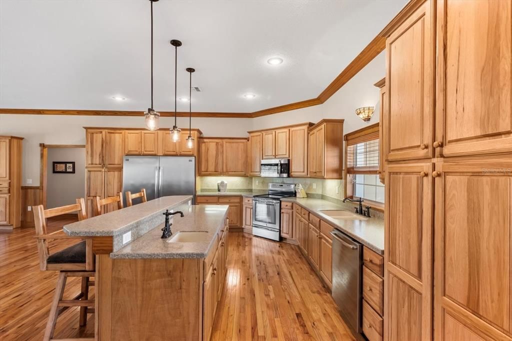 待售: $949,000 (4 贝兹, 3 浴室, 2612 平方英尺)