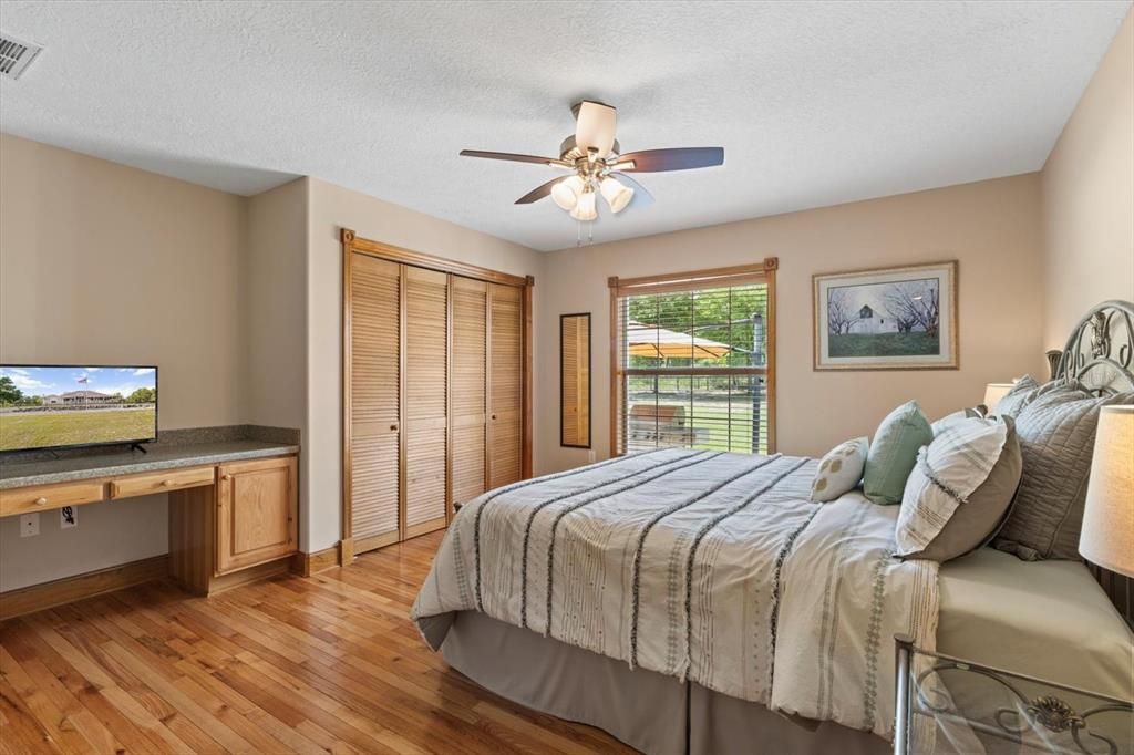 待售: $949,000 (4 贝兹, 3 浴室, 2612 平方英尺)