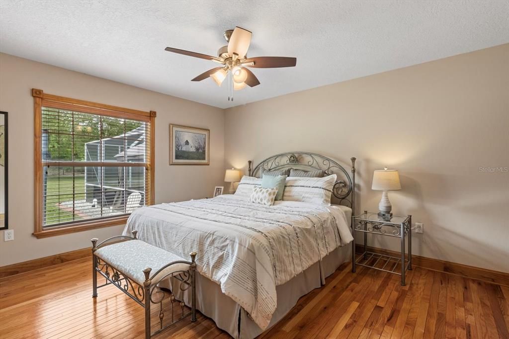 待售: $949,000 (4 贝兹, 3 浴室, 2612 平方英尺)