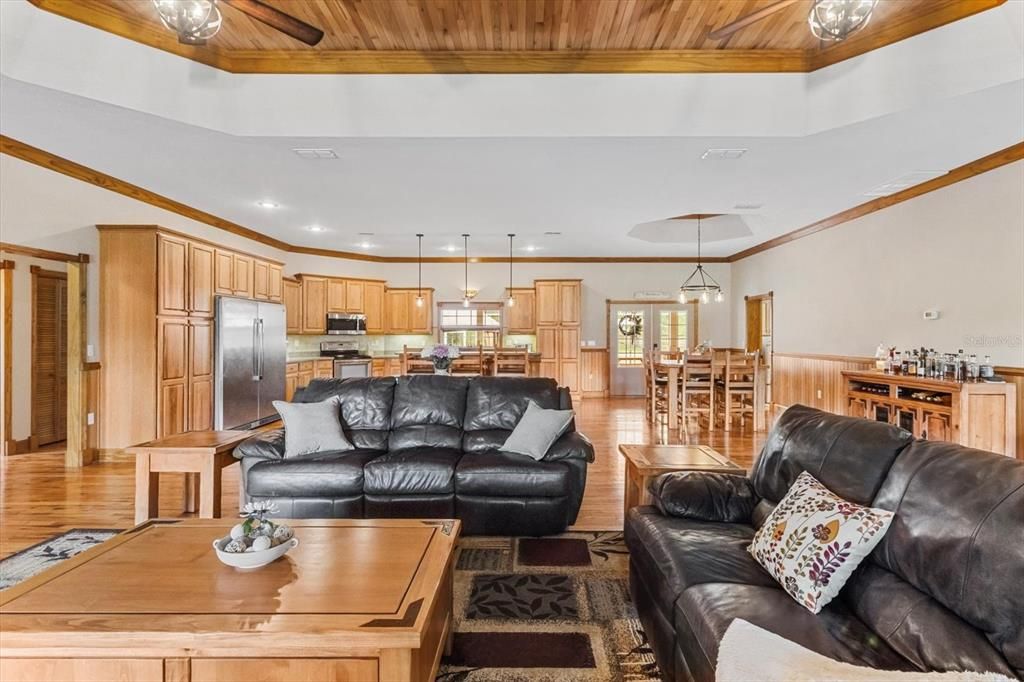 待售: $949,000 (4 贝兹, 3 浴室, 2612 平方英尺)