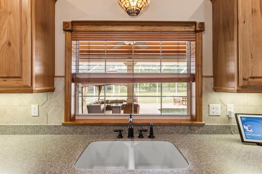 待售: $949,000 (4 贝兹, 3 浴室, 2612 平方英尺)