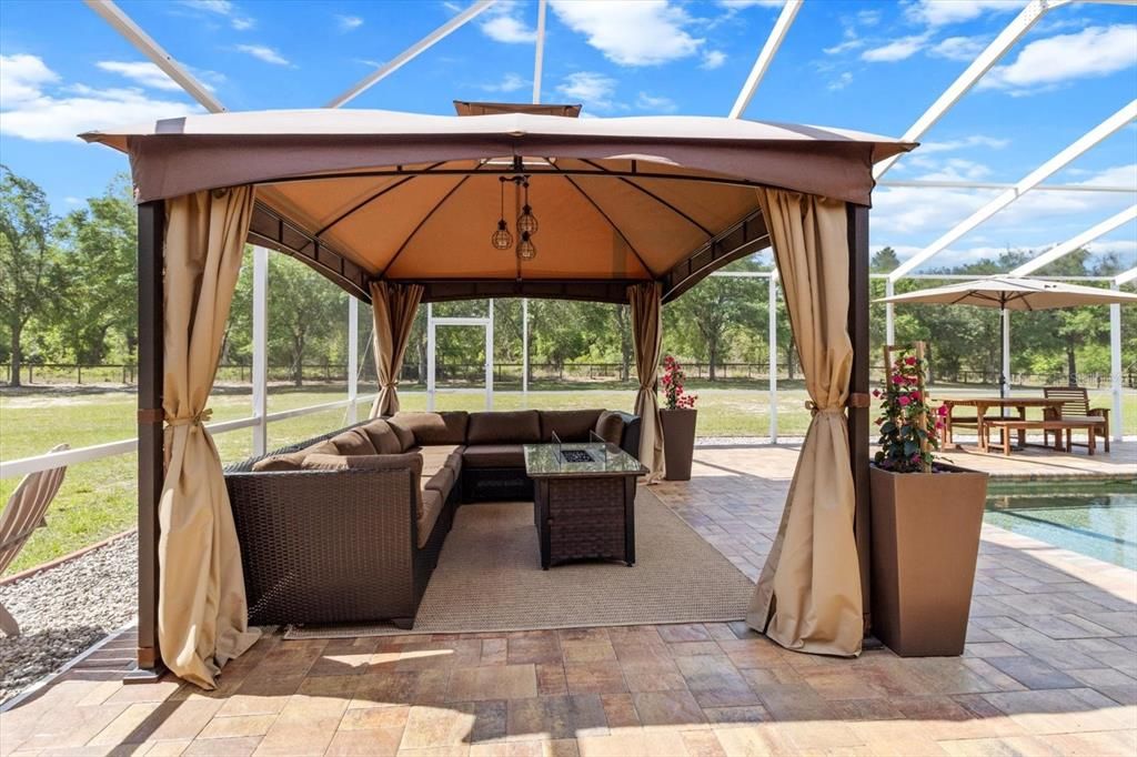 待售: $949,000 (4 贝兹, 3 浴室, 2612 平方英尺)