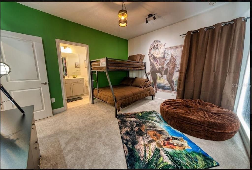 待售: $2,550,000 (11 贝兹, 11 浴室, 4938 平方英尺)