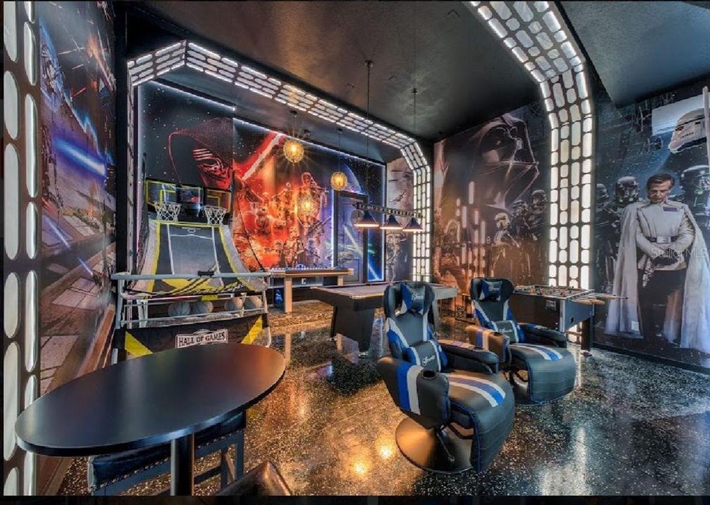 待售: $2,550,000 (11 贝兹, 11 浴室, 4938 平方英尺)