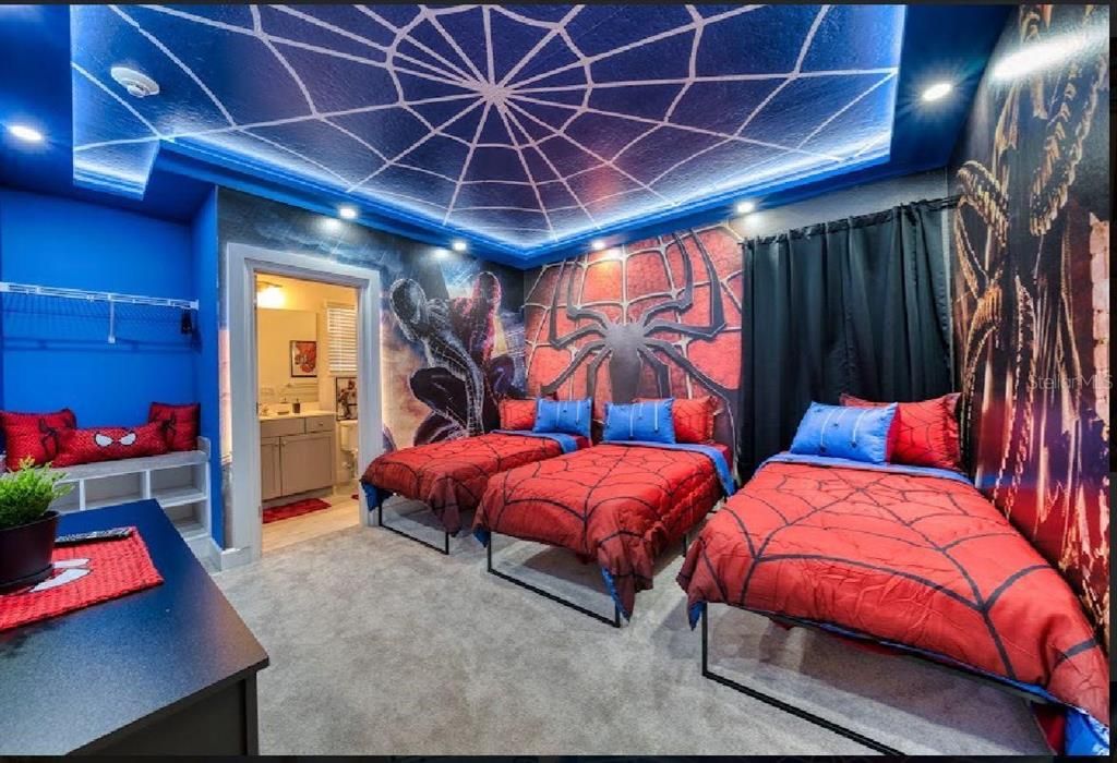 待售: $2,550,000 (11 贝兹, 11 浴室, 4938 平方英尺)