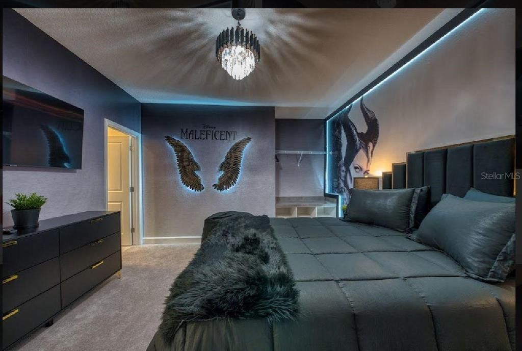 待售: $2,550,000 (11 贝兹, 11 浴室, 4938 平方英尺)