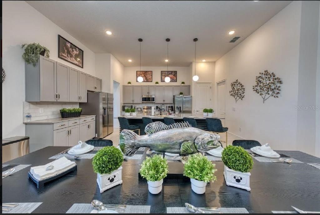 待售: $2,550,000 (11 贝兹, 11 浴室, 4938 平方英尺)