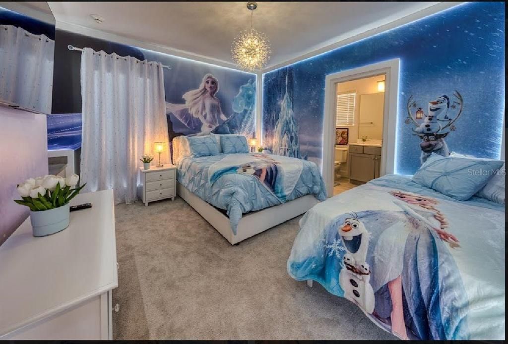 待售: $2,550,000 (11 贝兹, 11 浴室, 4938 平方英尺)