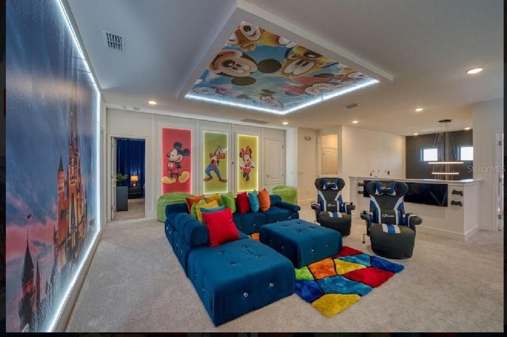 待售: $2,550,000 (11 贝兹, 11 浴室, 4938 平方英尺)