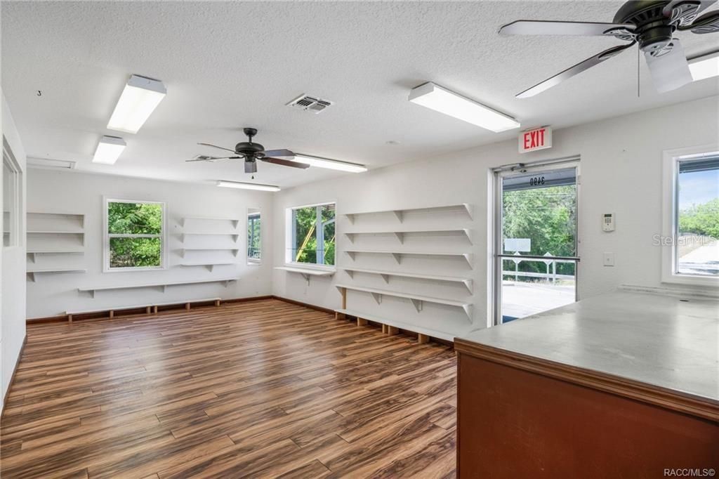 En Venta: $277,000 (0 camas, 0 baños, 1440 Pies cuadrados)