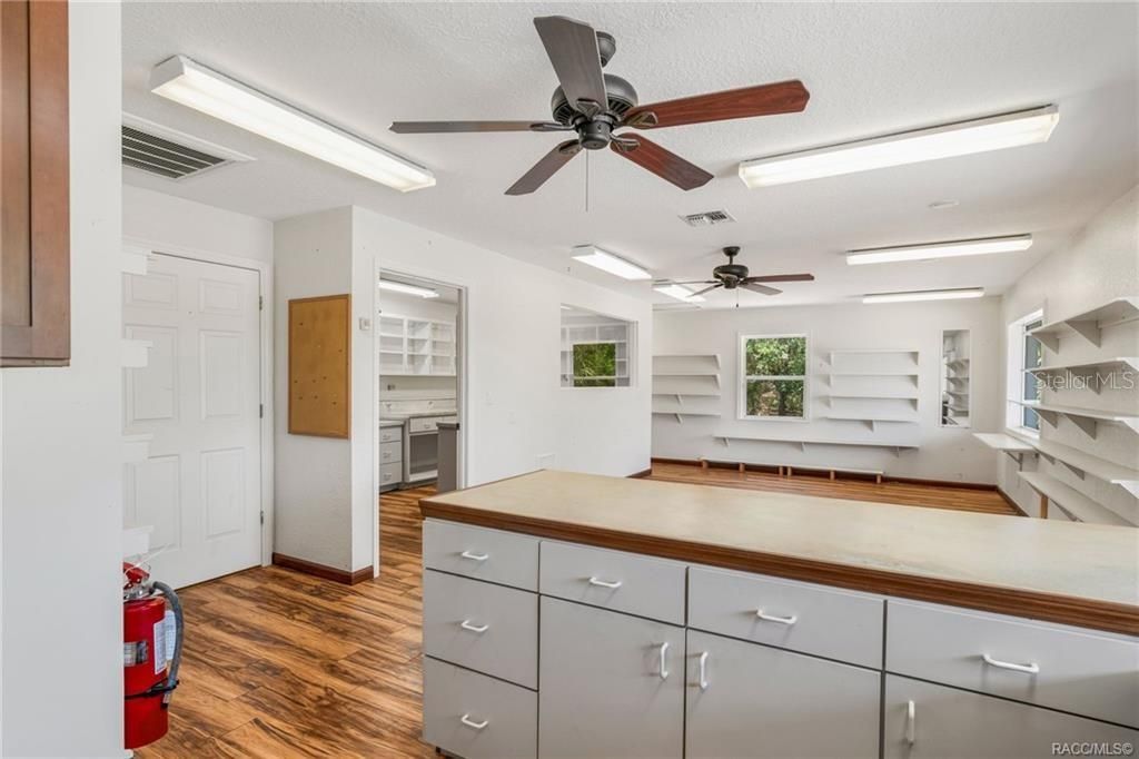 En Venta: $277,000 (0 camas, 0 baños, 1440 Pies cuadrados)