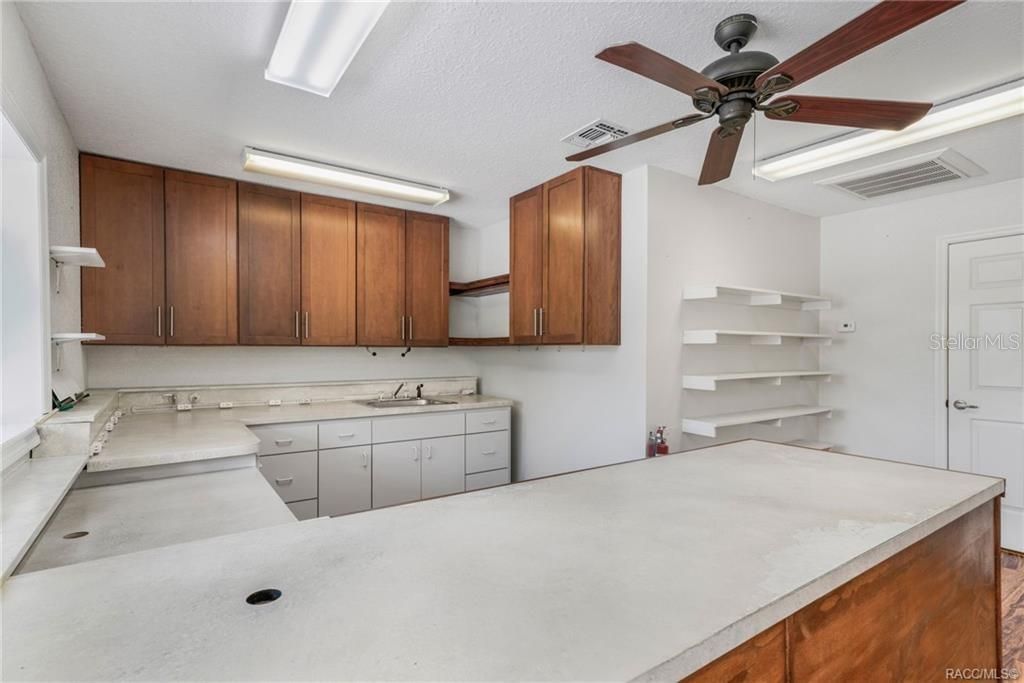 En Venta: $277,000 (0 camas, 0 baños, 1440 Pies cuadrados)