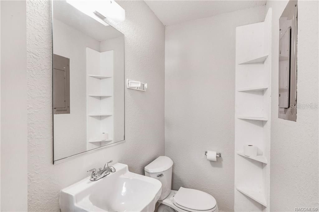 En Venta: $277,000 (0 camas, 0 baños, 1440 Pies cuadrados)