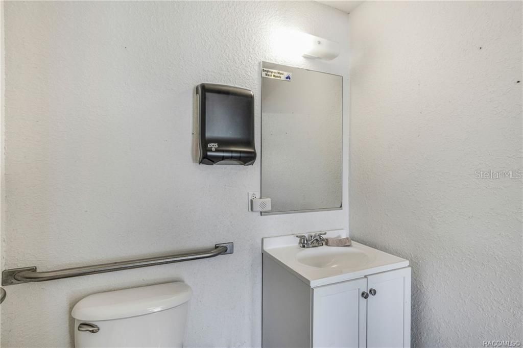 En Venta: $277,000 (0 camas, 0 baños, 1440 Pies cuadrados)