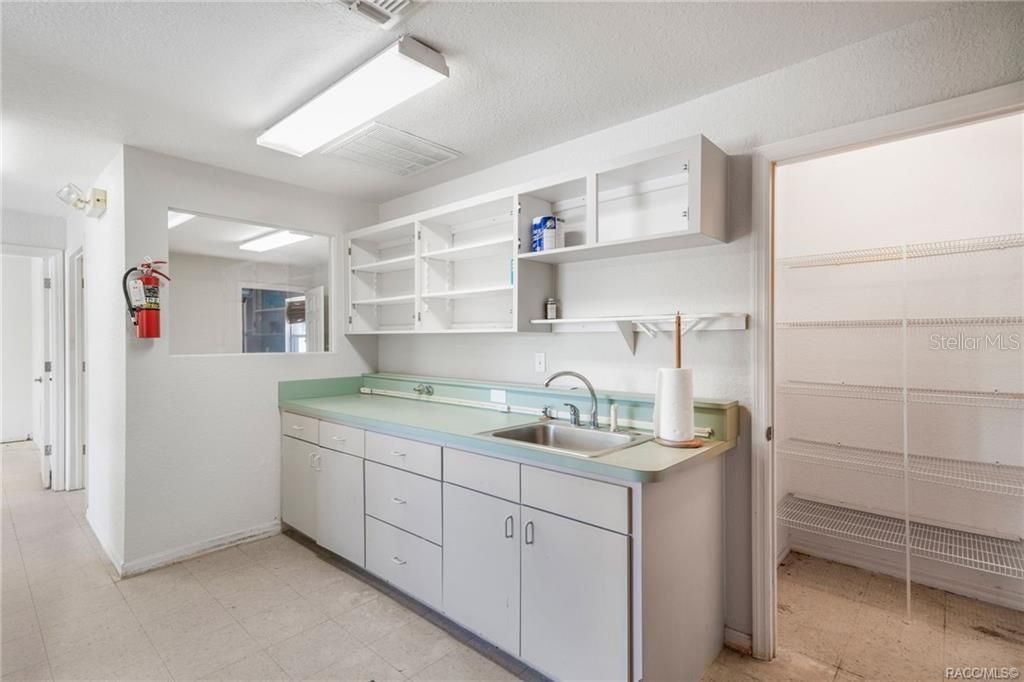 En Venta: $277,000 (0 camas, 0 baños, 1440 Pies cuadrados)