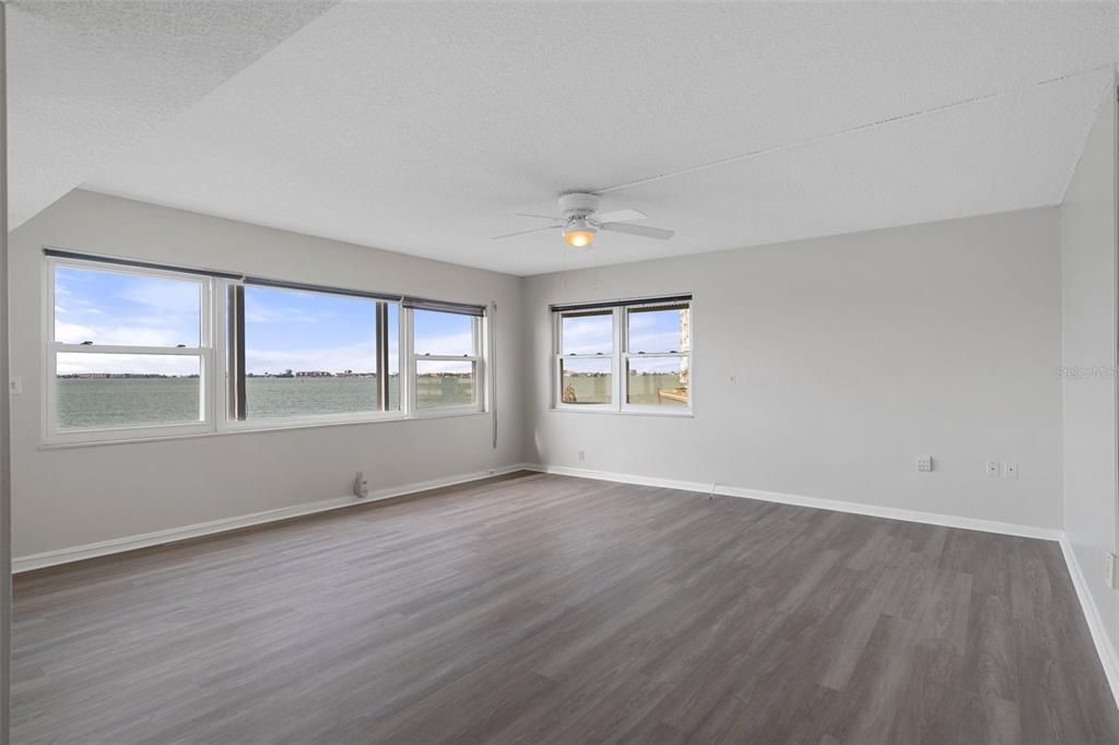 На продажу: $499,000 (2 спален, 2 ванн, 2210 Квадратных фут)