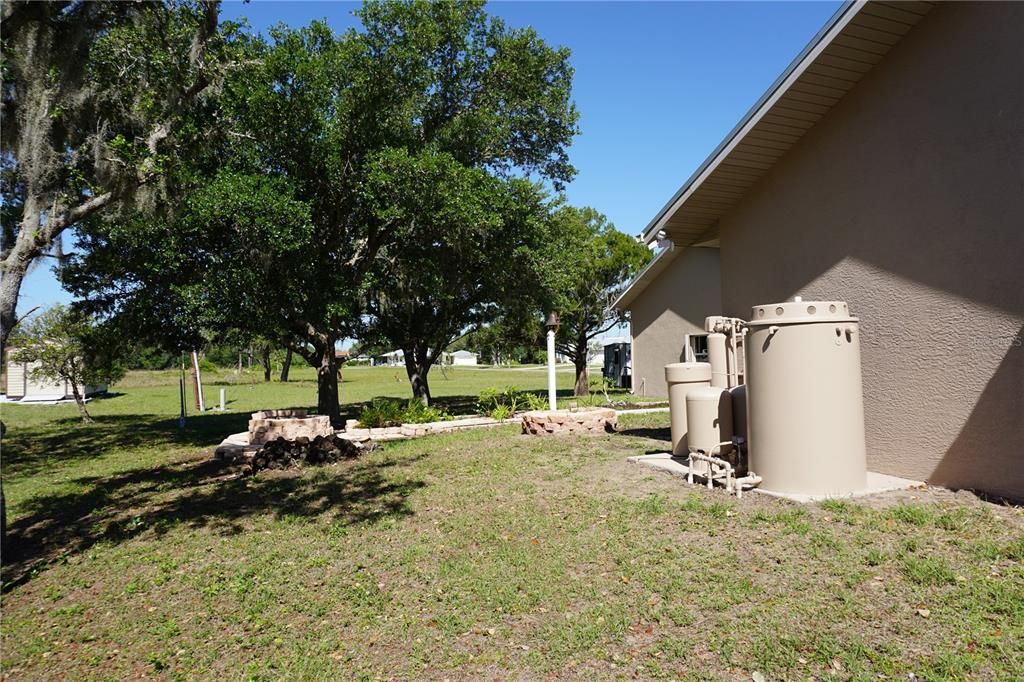 For Sale: $599,900 (3 beds, 2 baths, 1932 Square Feet)