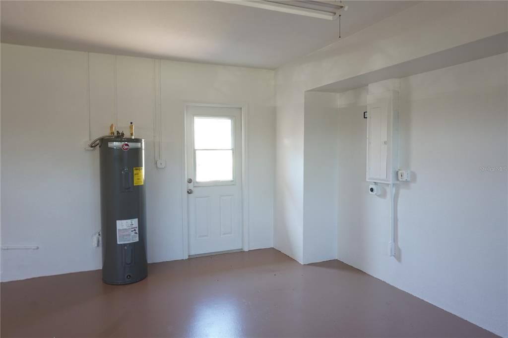 For Sale: $599,900 (3 beds, 2 baths, 1932 Square Feet)