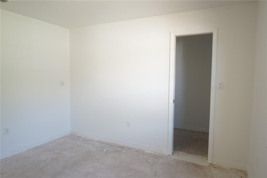 For Sale: $599,900 (3 beds, 2 baths, 1932 Square Feet)