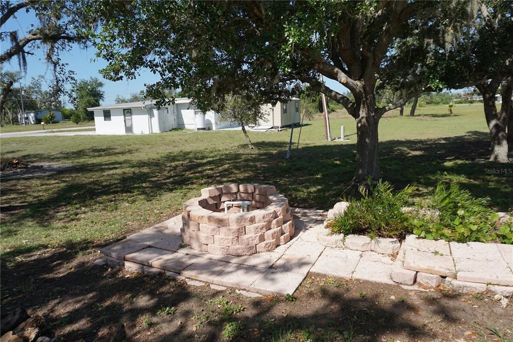 For Sale: $599,900 (3 beds, 2 baths, 1932 Square Feet)