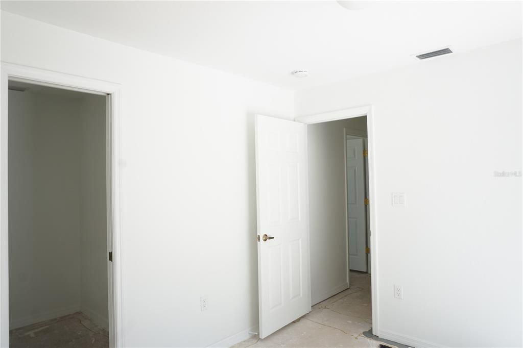 For Sale: $599,900 (3 beds, 2 baths, 1932 Square Feet)