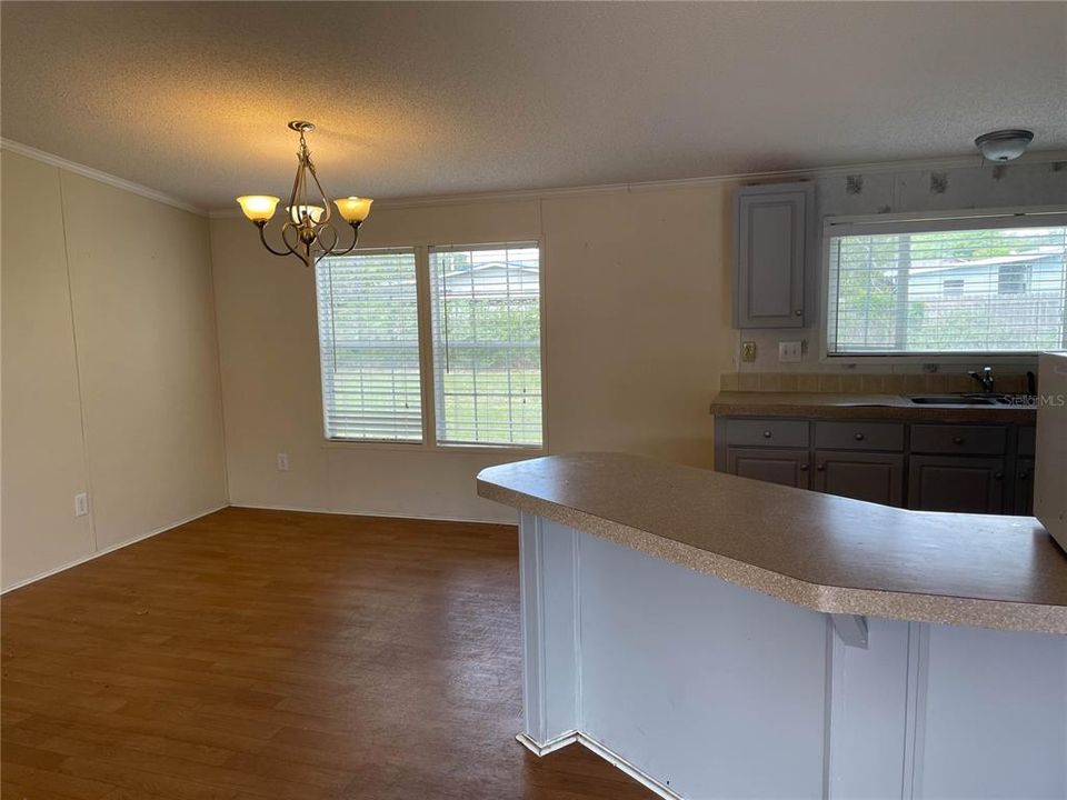 Activo con contrato: $145,000 (3 camas, 2 baños, 1512 Pies cuadrados)