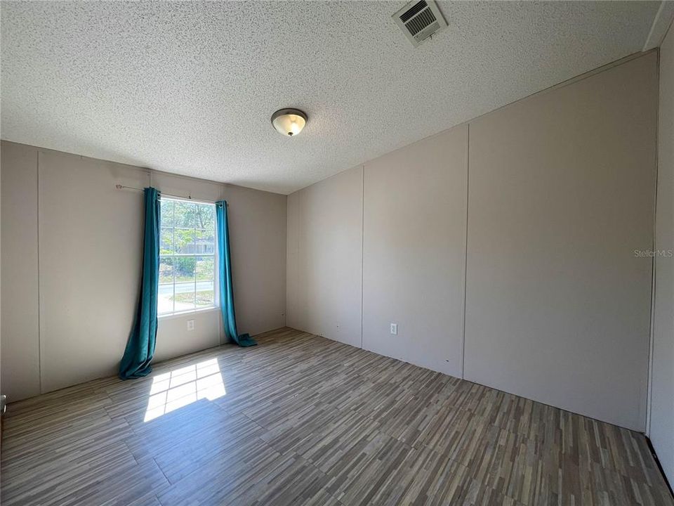 Activo con contrato: $145,000 (3 camas, 2 baños, 1512 Pies cuadrados)