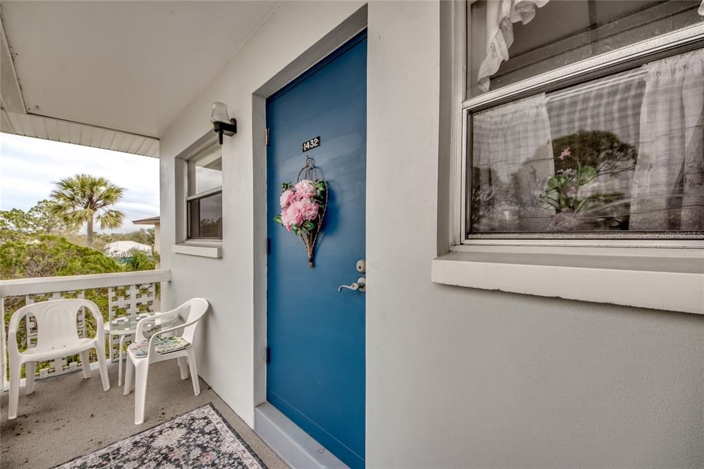 For Sale: $74,900 (2 beds, 1 baths, 1056 Square Feet)