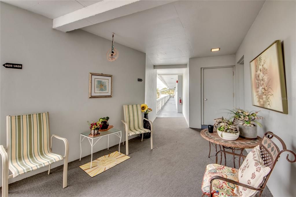 For Sale: $74,900 (2 beds, 1 baths, 1056 Square Feet)