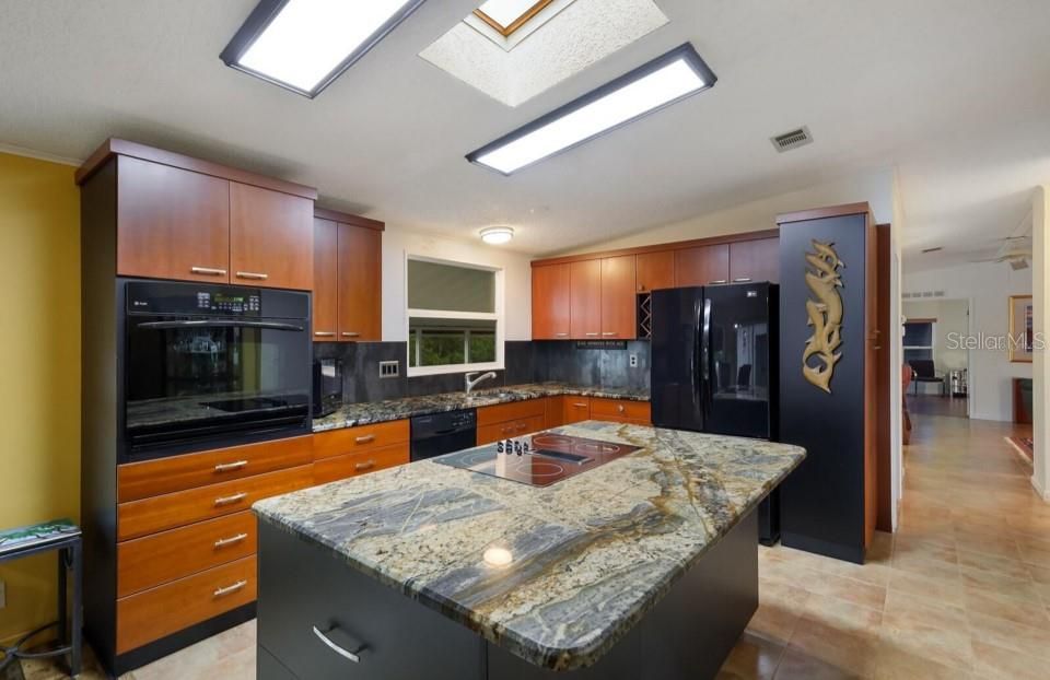 For Rent: $3,000 (2 beds, 2 baths, 1620 Square Feet)