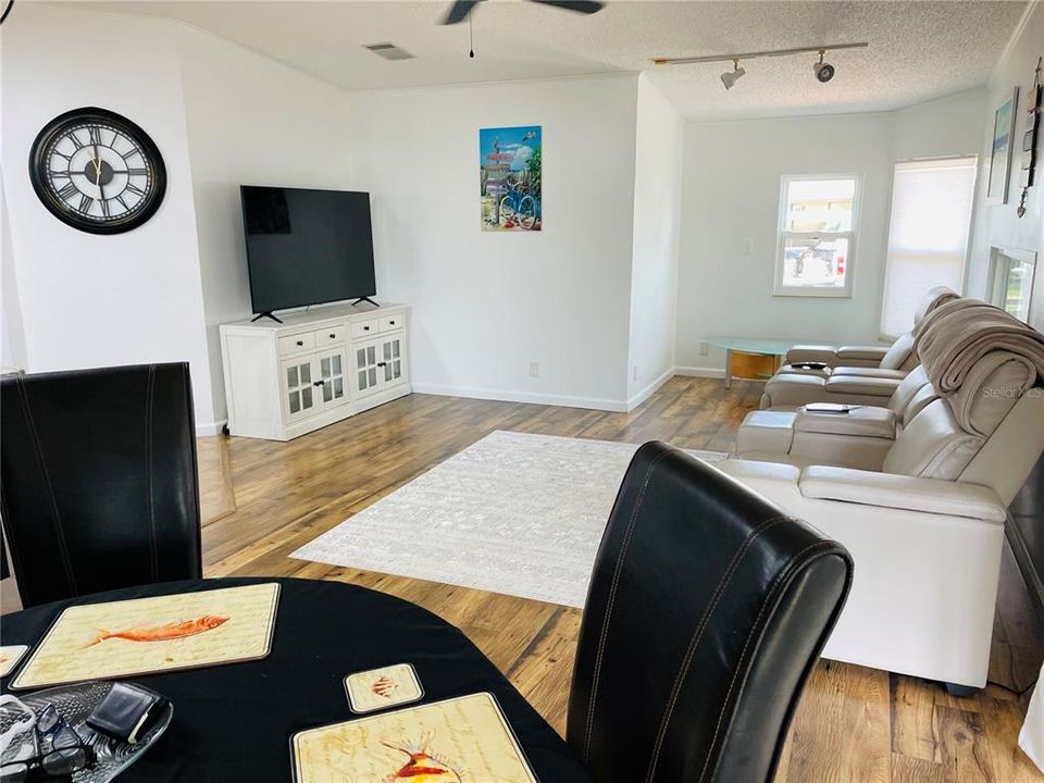 For Rent: $3,000 (2 beds, 2 baths, 1620 Square Feet)