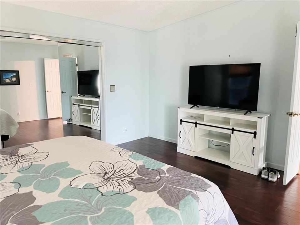 For Rent: $3,000 (2 beds, 2 baths, 1620 Square Feet)