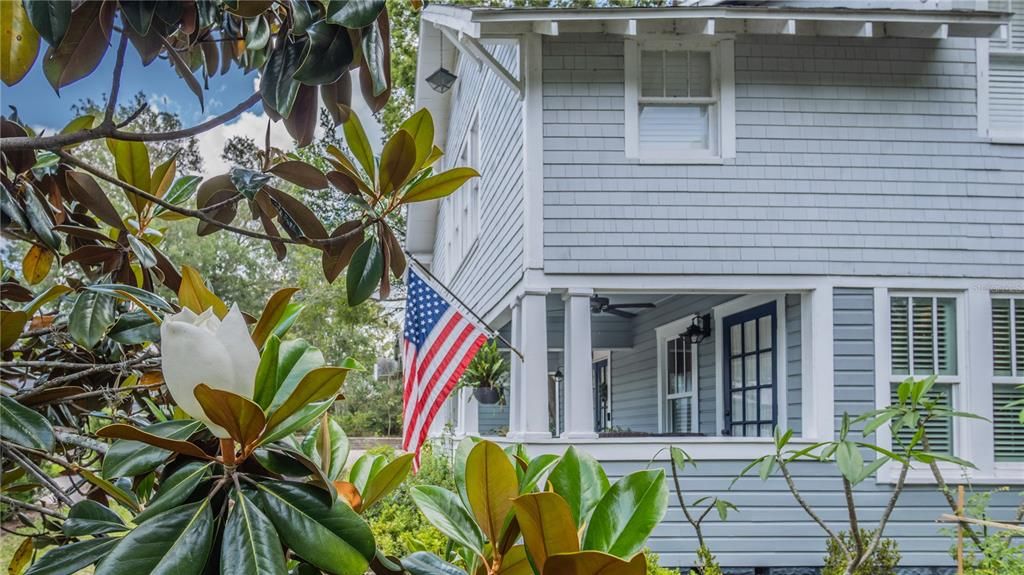 合同活跃: $698,000 (4 贝兹, 3 浴室, 2152 平方英尺)