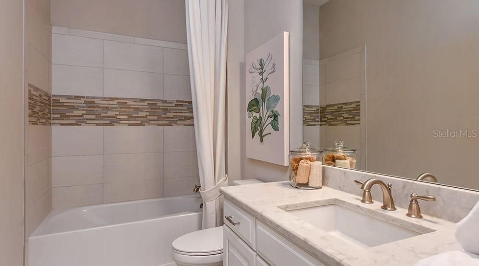 Под контрактом: $1,629,522 (3 спален, 3 ванн, 3143 Квадратных фут)