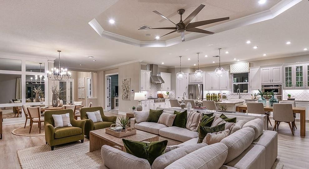 Под контрактом: $1,629,522 (3 спален, 3 ванн, 3143 Квадратных фут)