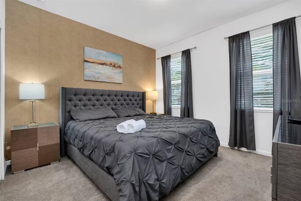 待售: $839,900 (8 贝兹, 5 浴室, 3248 平方英尺)