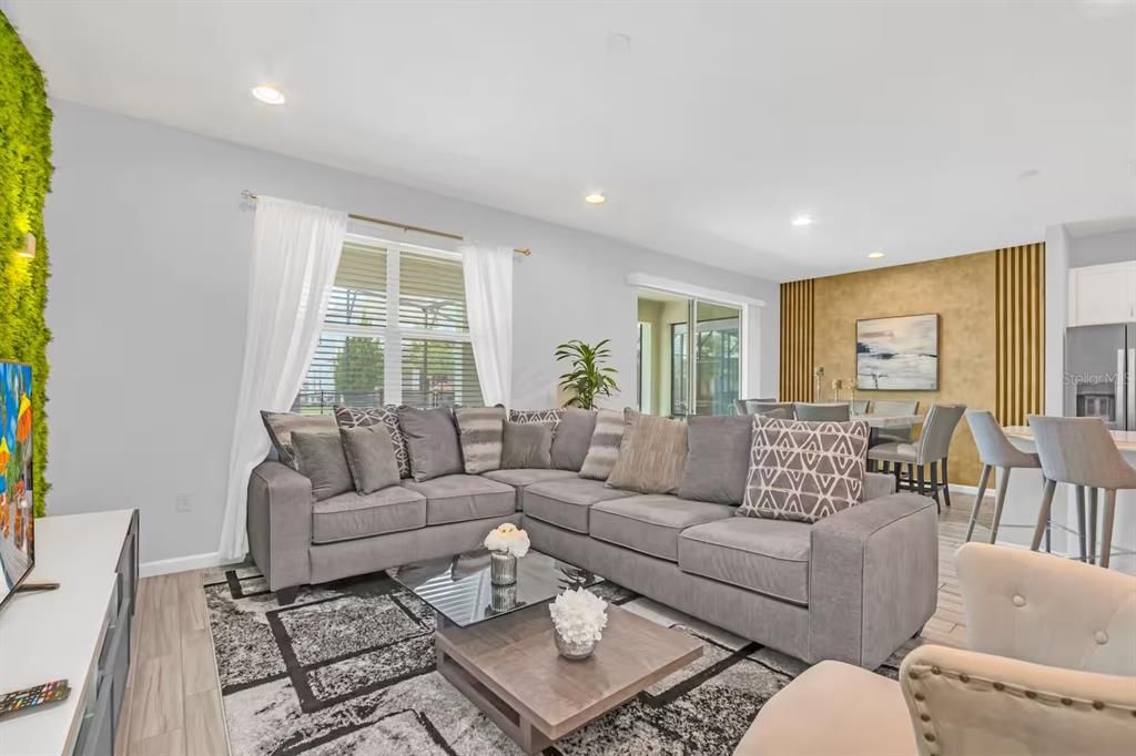 待售: $839,900 (8 贝兹, 5 浴室, 3248 平方英尺)