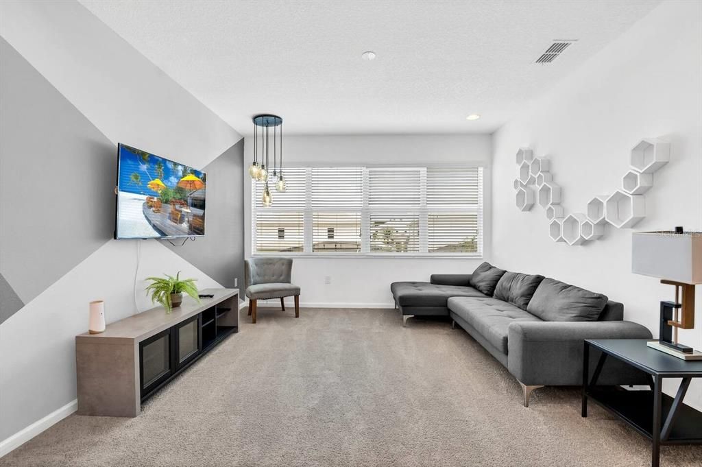 待售: $839,900 (8 贝兹, 5 浴室, 3248 平方英尺)