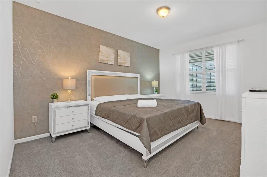 待售: $839,900 (8 贝兹, 5 浴室, 3248 平方英尺)