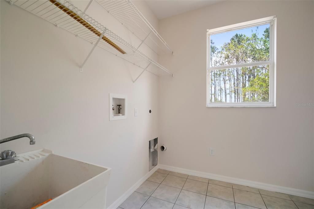 На продажу: $1,950,000 (7 спален, 5 ванн, 5250 Квадратных фут)