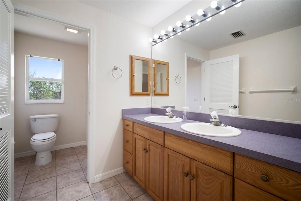 На продажу: $1,950,000 (7 спален, 5 ванн, 5250 Квадратных фут)