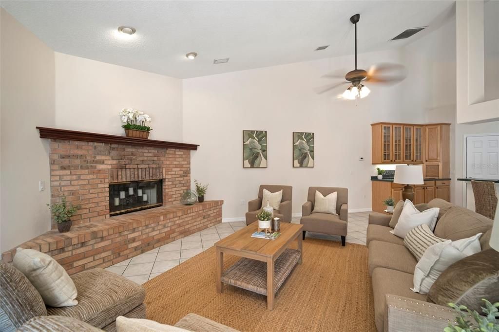 На продажу: $1,950,000 (7 спален, 5 ванн, 5250 Квадратных фут)