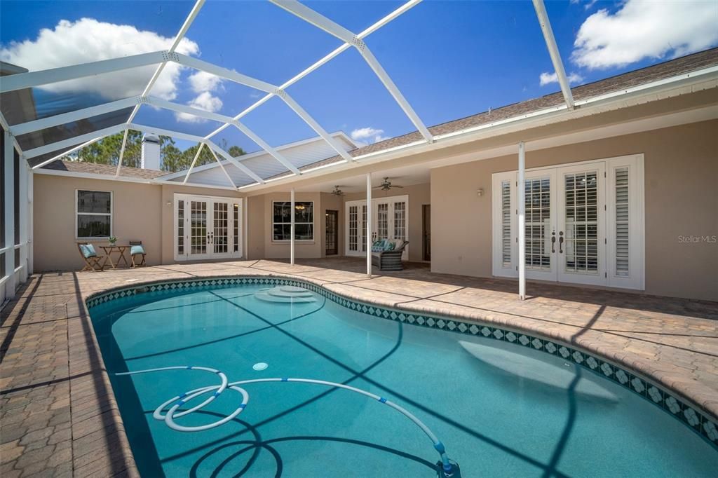 На продажу: $1,950,000 (7 спален, 5 ванн, 5250 Квадратных фут)