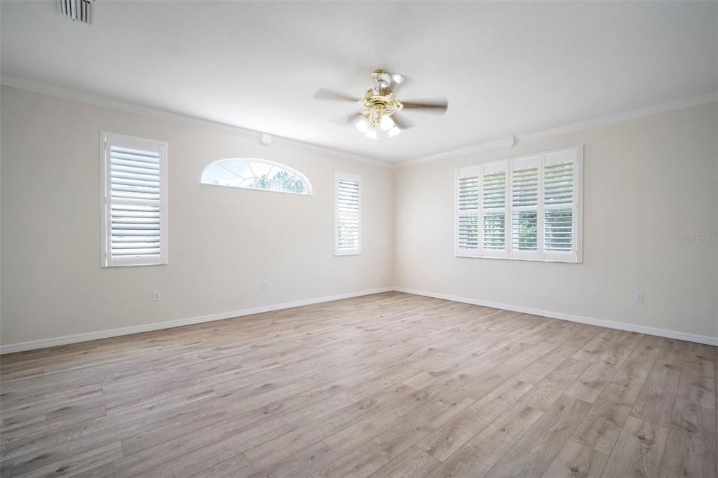 На продажу: $1,950,000 (7 спален, 5 ванн, 5250 Квадратных фут)