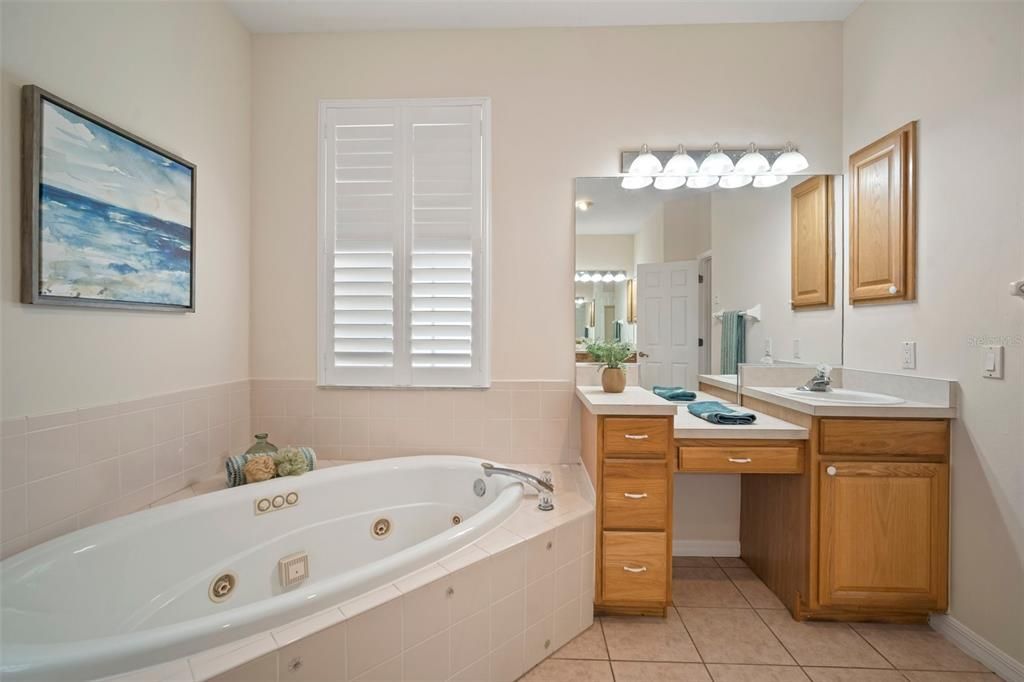 На продажу: $1,950,000 (7 спален, 5 ванн, 5250 Квадратных фут)