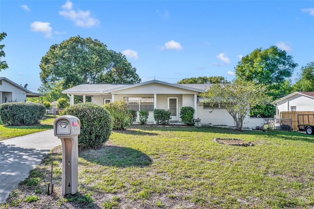 Под контрактом: $145,000 (2 спален, 1 ванн, 932 Квадратных фут)