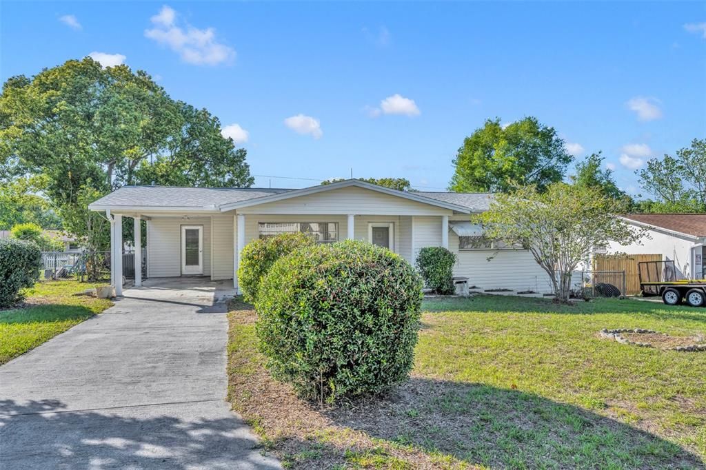 Под контрактом: $145,000 (2 спален, 1 ванн, 932 Квадратных фут)