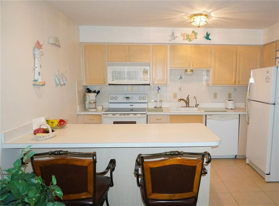 Под контрактом: $1,395 (2 спален, 1 ванн, 825 Квадратных фут)